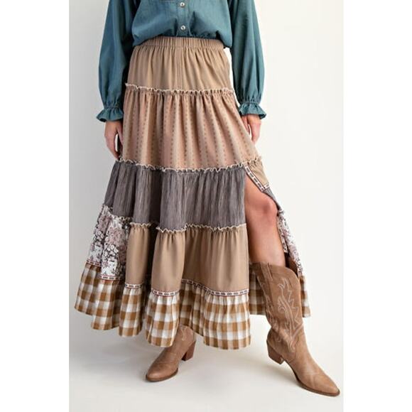 10E13***Easel Tiered Patchwork Maxi Skirt - Picture 4 of 5